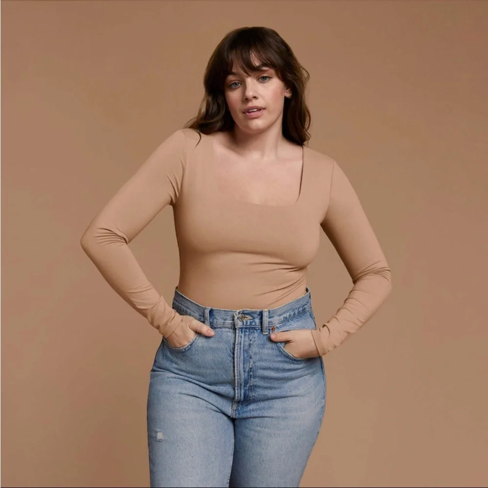 Cinnamon Square neck bodysuit - Picture 2 of 2